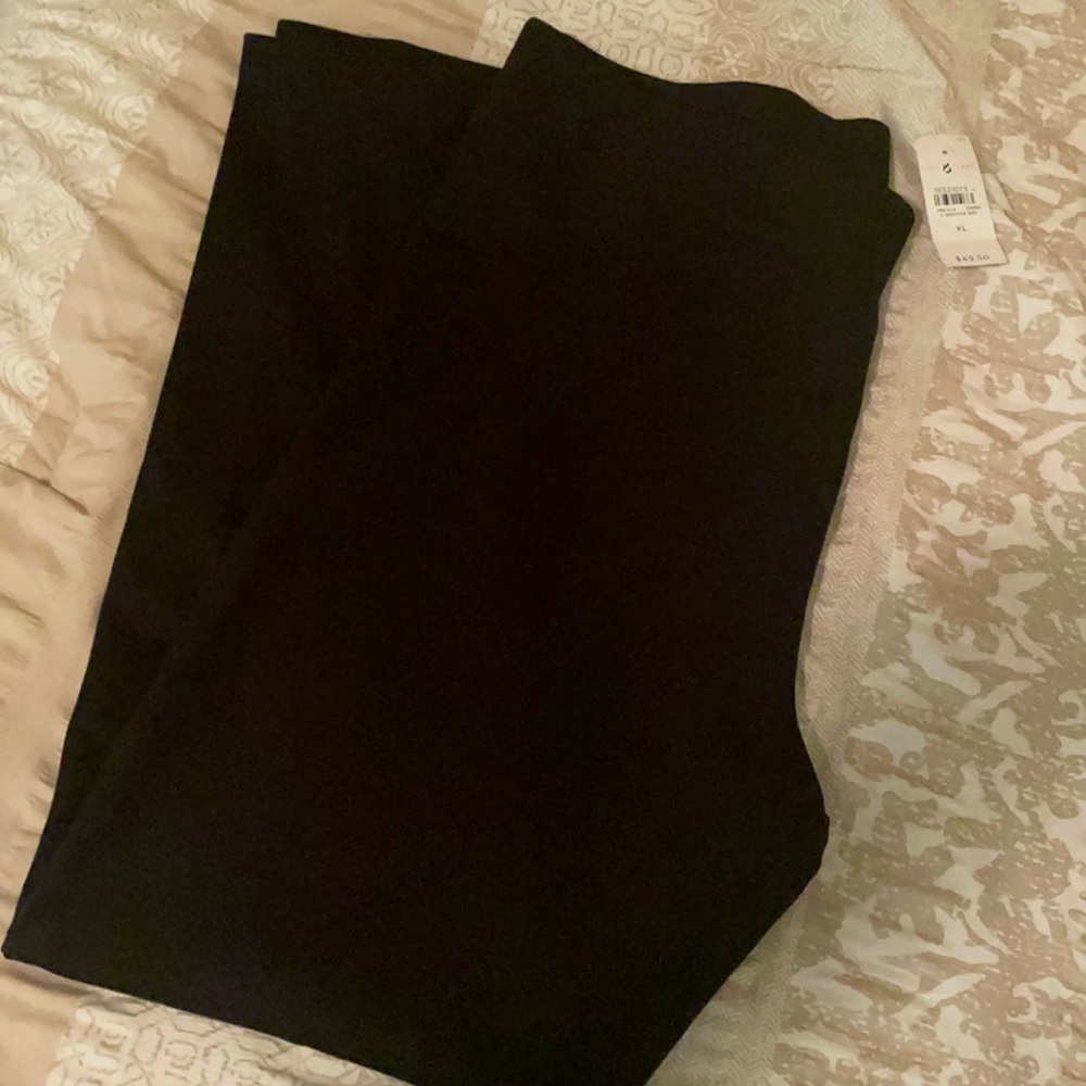 NWT Lou & Grey ponte leggings